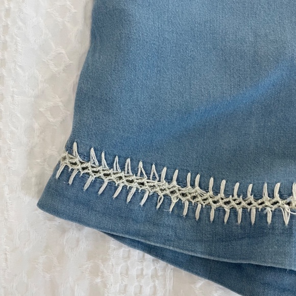 Paper Crane Tencel Shorts - Picture 6 of 13